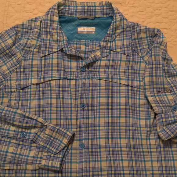 Columbia Tops - COLUMBIA Long Sleeve Omni Shade Women’s Blue Plaid Shirt